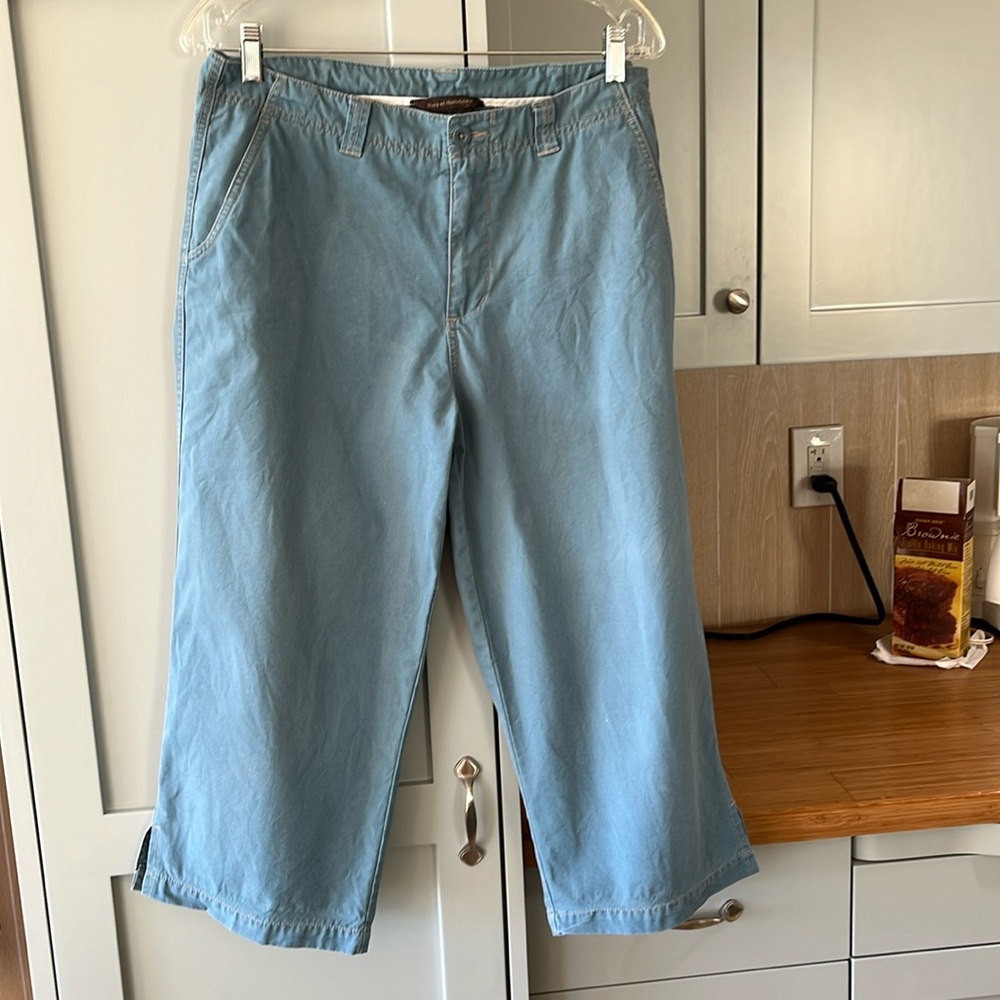 Royal Robbins capri pants, size 12. Pretty blue color.